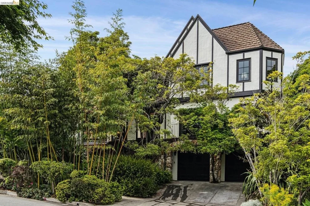 Unit for sale at 1915 Thousand Oaks Blvd, Berkeley, CA 94707