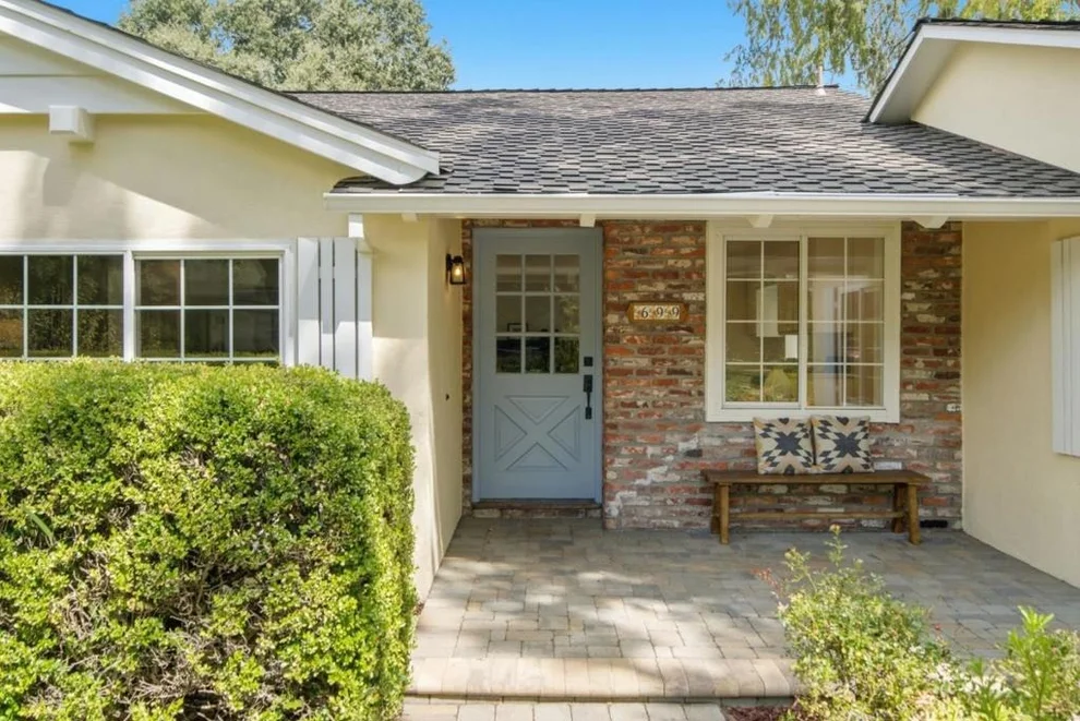 Unit for sale at 699 Rosita Avenue, Los Altos, CA 94024