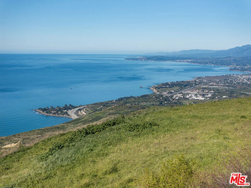 Unit for sale at 8560 Ocean View Road, Ventura, CA 93001