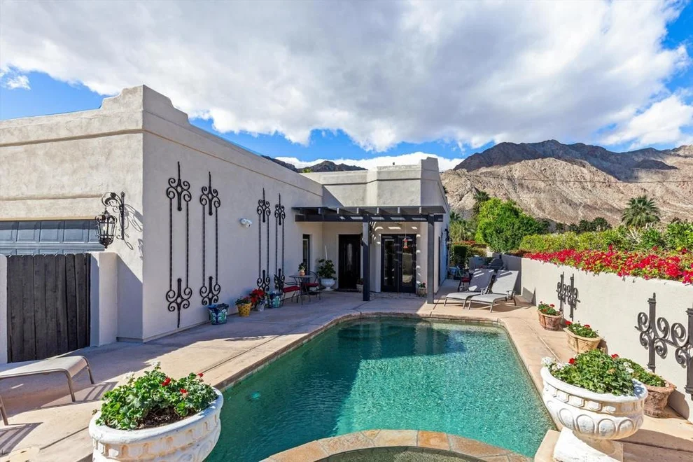 Unit for sale at 53525 Avenida Juarez, La Quinta, CA 92253