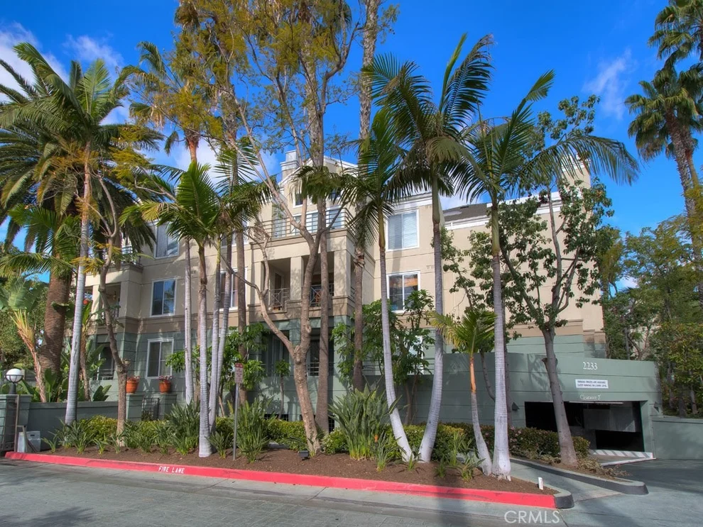 Unit for sale at 2233 Martin, Irvine, CA 92612