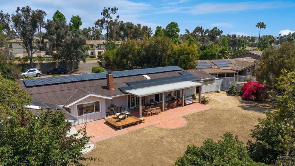Unit for sale at 3418 20 Valley Road, Bonita, CA 91902