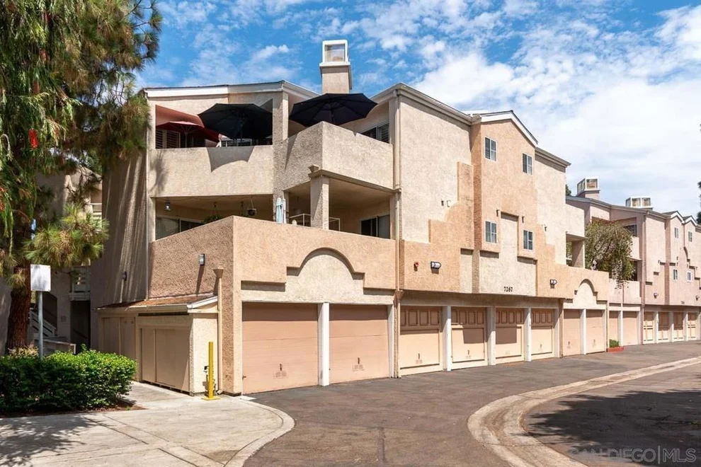 Unit for sale at 7267 Camino Degrazia, San Diego, CA 92111