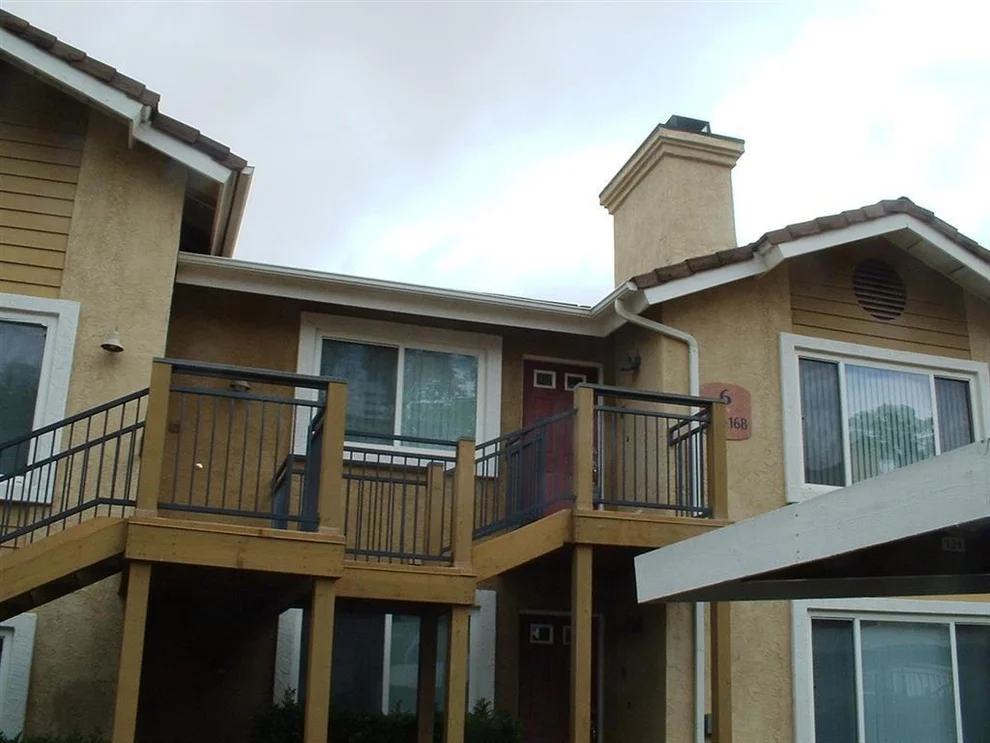 Unit for sale at 505 San Pasqual Valley Rd, Escondido, CA 92027