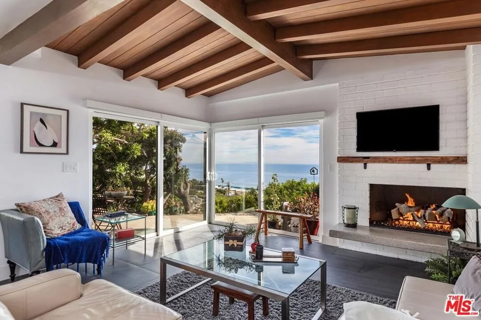 Unit for sale at 31373 Pacific Coast Highway, Malibu, CA 90265