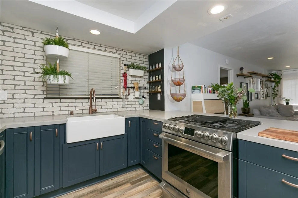 Unit for sale at 140 Mangano Cir, Encinitas, CA 92024