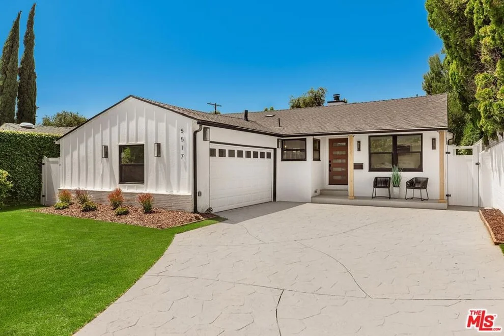 Unit for sale at 5517 Noble Avenue, Sherman Oaks, CA 91411