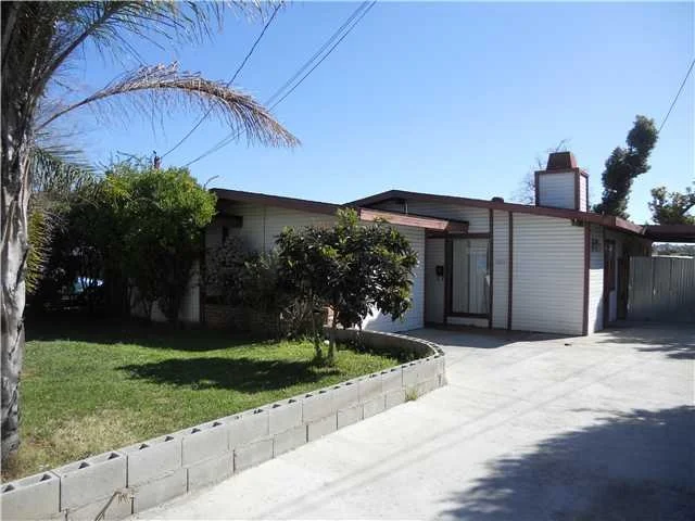 Unit for sale at 2043 E Washington Avenue, Escondido, CA 92027