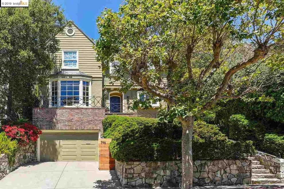 Unit for sale at 796 Rosemount Rd, Oakland, CA 94610