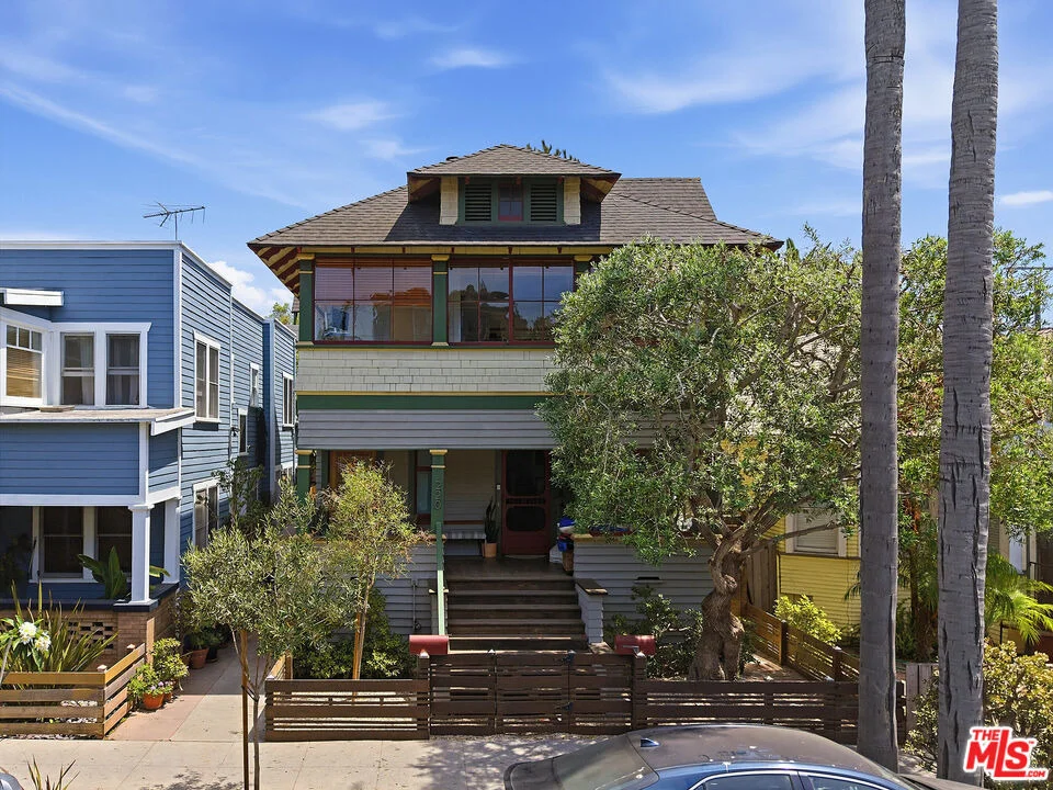 Unit for sale at 218 Horizon Avenue, Los Angeles, CA 90291