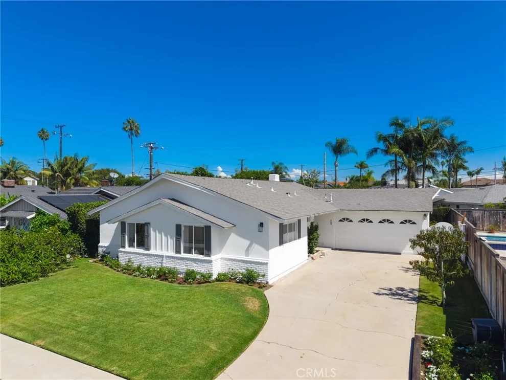 Unit for sale at 410 Lenwood, Costa Mesa, CA 92627