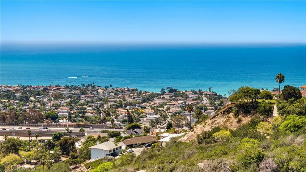 Unit for sale at 525 E Avenida San Juan, San Clemente, CA 92672