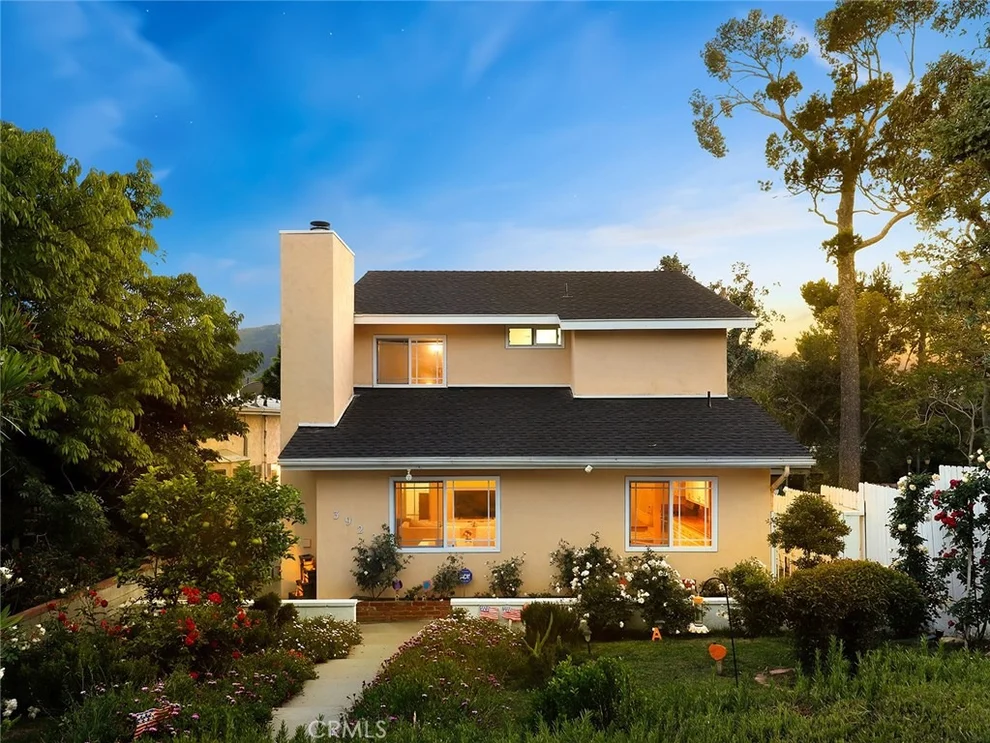 Unit for sale at 3922 Vista Court, Glendale, CA 91214
