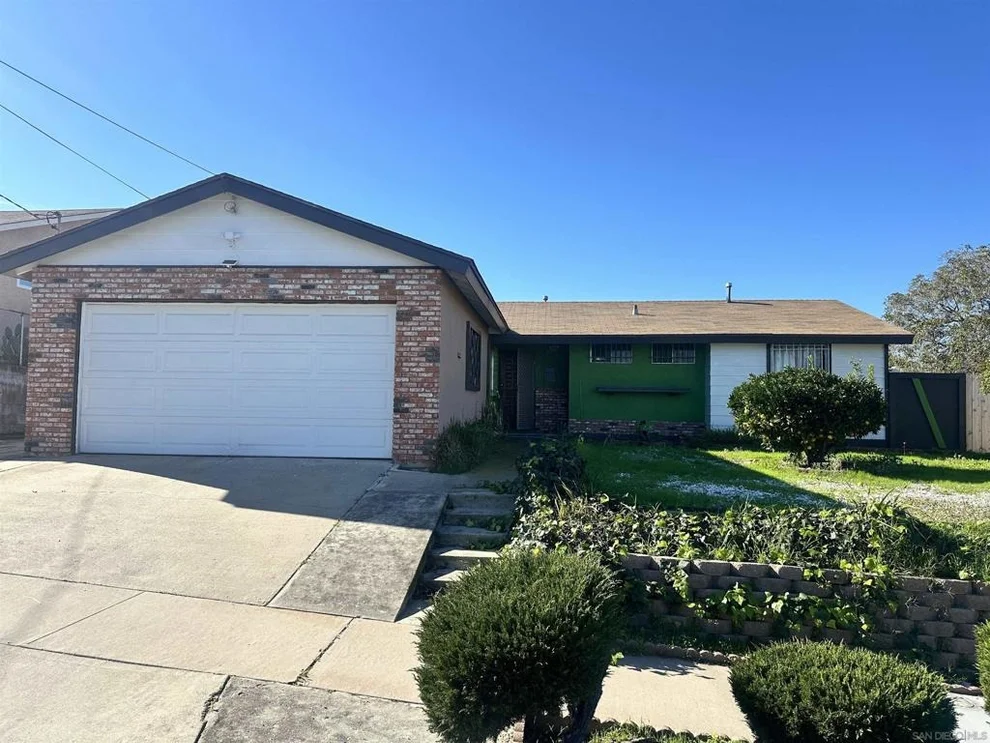 Unit for sale at 128 Old Oak Dr, San Diego, CA 92114