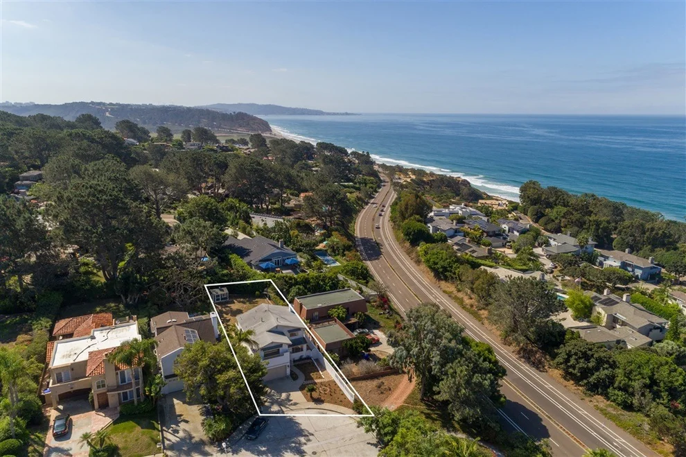 Unit for sale at 2019 Cordero Road, Del Mar, CA 92014