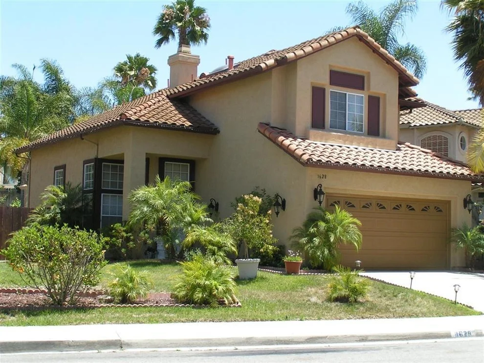 Unit for sale at 1628 Calle Las Casas, Oceanside, CA 92056