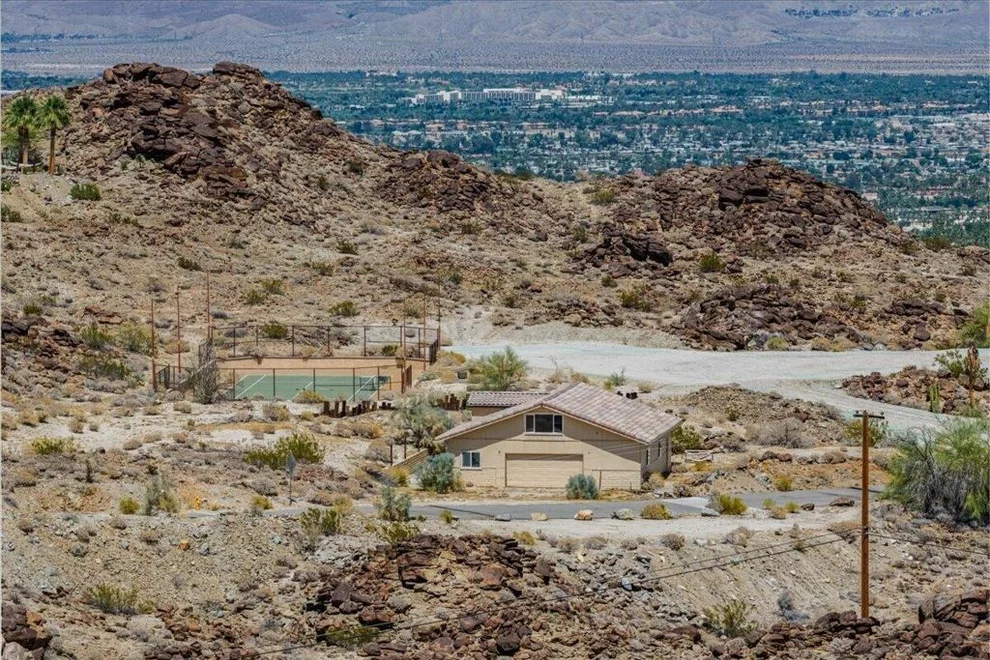 Unit for sale at 48900 Paisano Road, Palm Desert, CA 92260