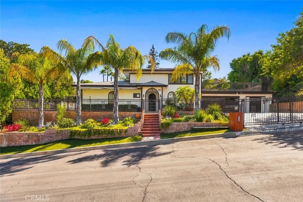 Unit for sale at 17320 Firma Court, Granada Hills, CA 91344