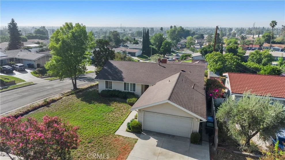 Unit for sale at 16602 Barneston, Granada Hills, CA 91344