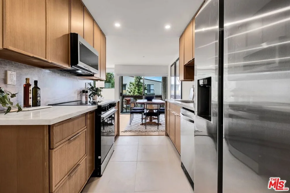 Unit for sale at 6050 Canterbury Drive, Culver City, CA 90230
