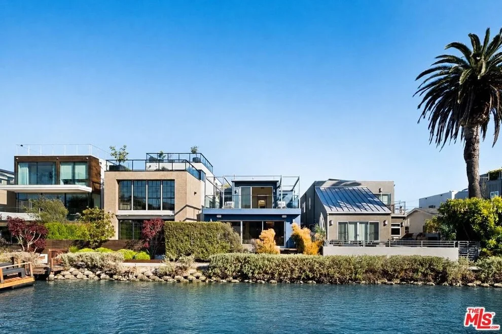 Unit for sale at 230 Carroll Canal, Venice, CA 90291