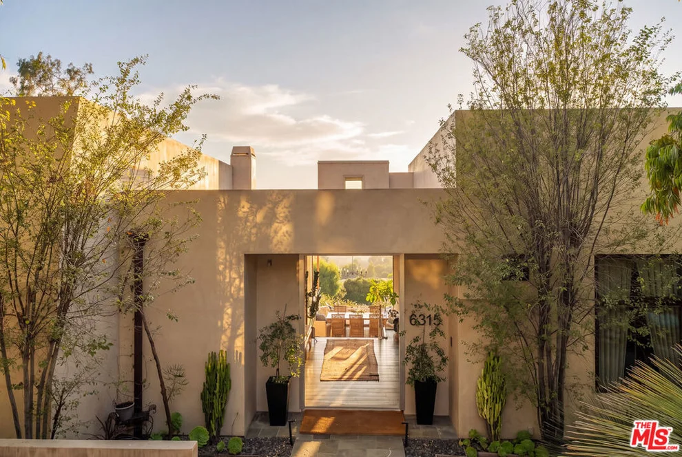 Unit for sale at 6315 Gayton Place, Malibu, CA 90265