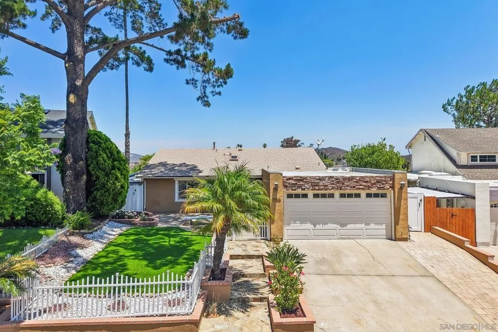 Unit for sale at 15333 Calle Juanito, San Diego, CA 92129