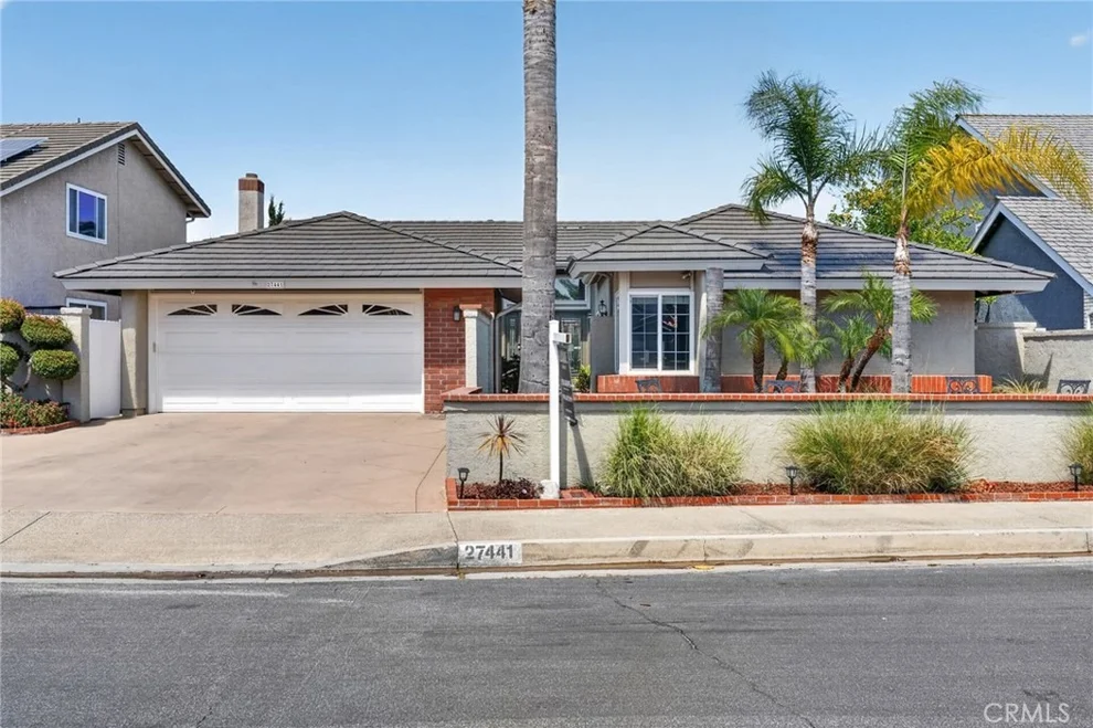 Unit for sale at 27441 Valderas, Mission Viejo, CA 92691