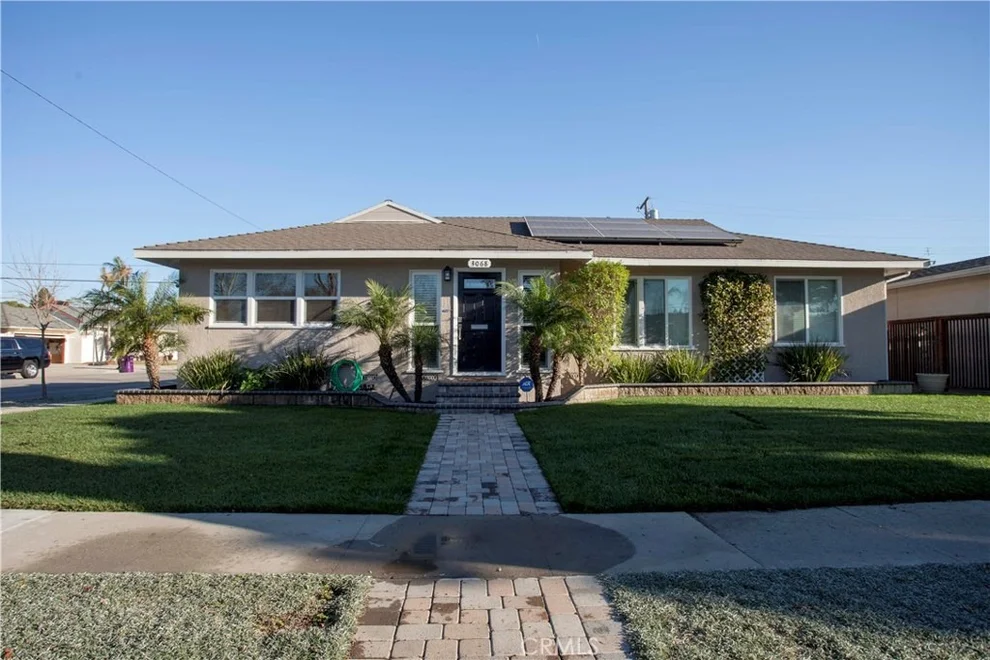 Unit for sale at 3068 Ladoga Avenue, Long Beach, CA 90808
