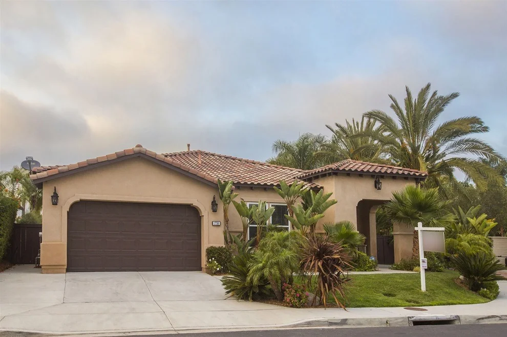 Unit for sale at 1736 Azul Vista, San Marcos, CA 92078