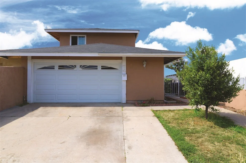 Unit for sale at 74 Tamarindo Way, Chula Vista, CA 91911