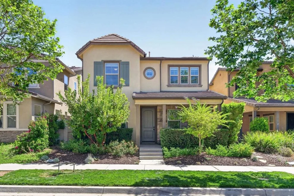 Unit for sale at 21421 Trail Ridge Dr, Escondido, CA 92029