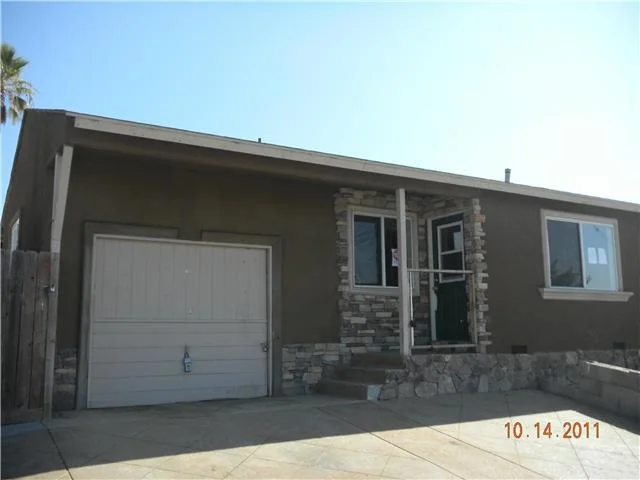 Unit for sale at 2155 Calle Serena, San Diego, CA 92139