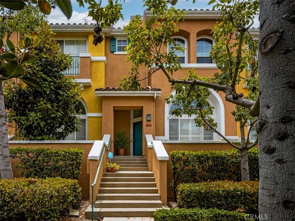 Unit for sale at 1506 Reggio Aisle, Irvine, CA 92606