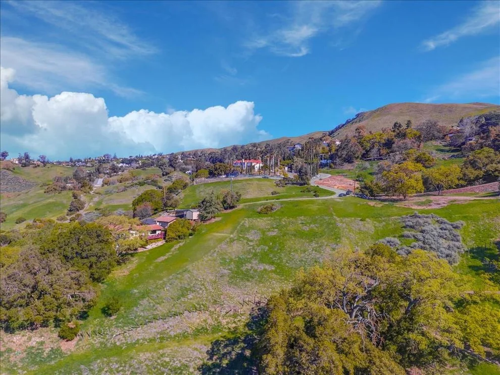Unit for sale at Lariat Lane, San Jose, CA 95132
