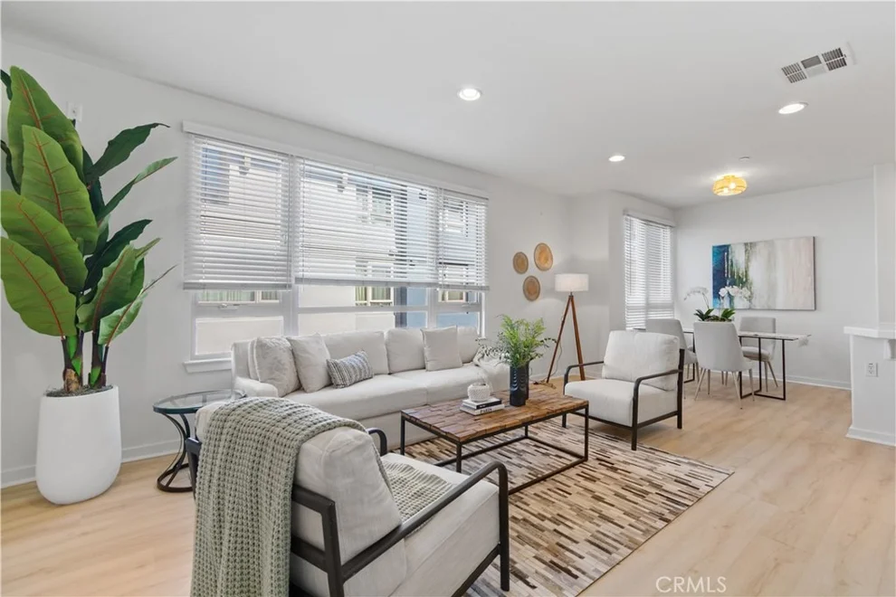 Unit for sale at 5401 W 149th Place, Hawthorne, CA 90250