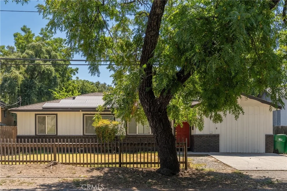 Unit for sale at 827 W 2nd Avenue, Chico, CA 95926