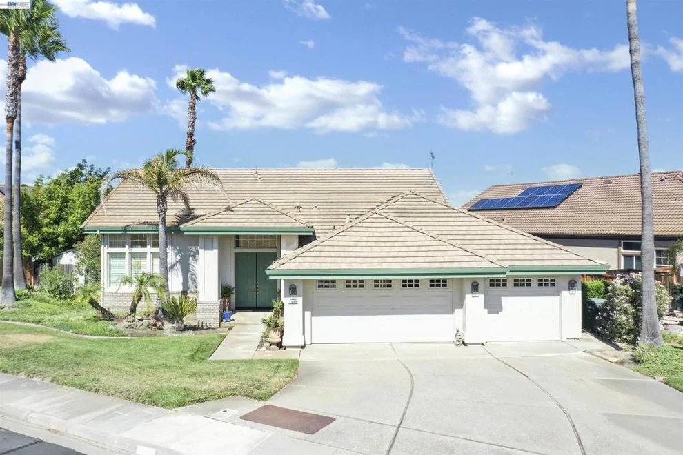 Unit for sale at 1989 Newport Dr, Discovery Bay, CA 94505