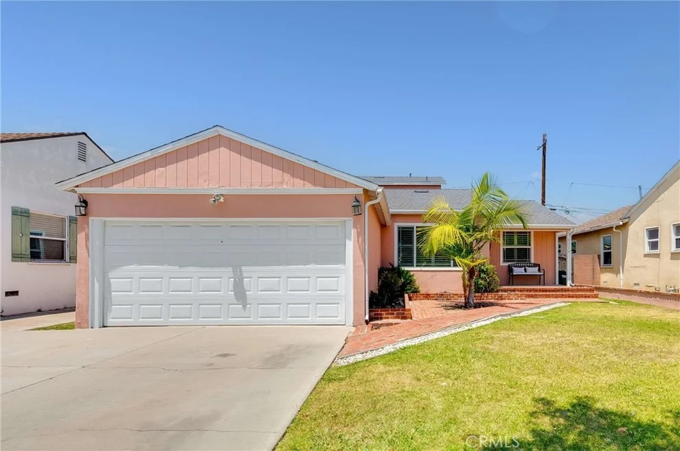 Unit for sale at 3219 Fairman, Lakewood, CA 90712