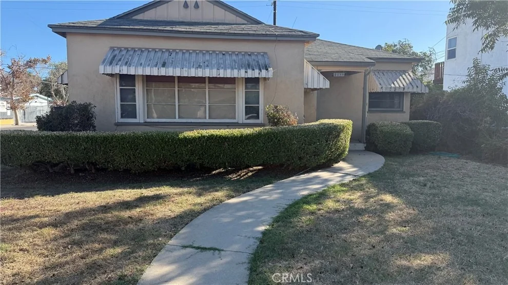 Unit for sale at 1802 W 35th Place, Los Angeles, CA 90018