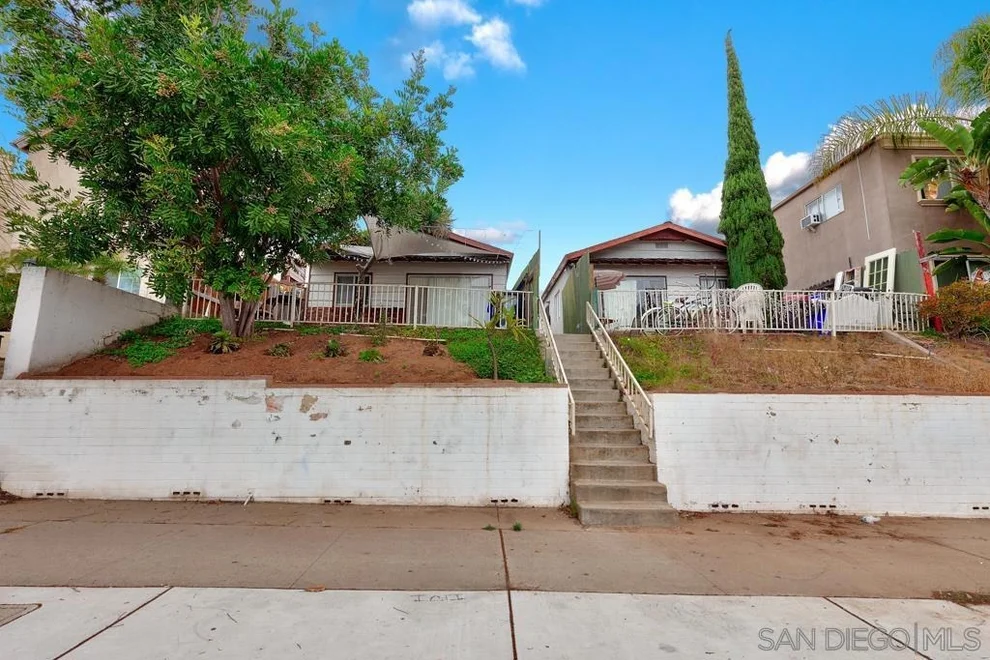 Unit for sale at 2156 62 Grand Ave, San Diego, CA 92109