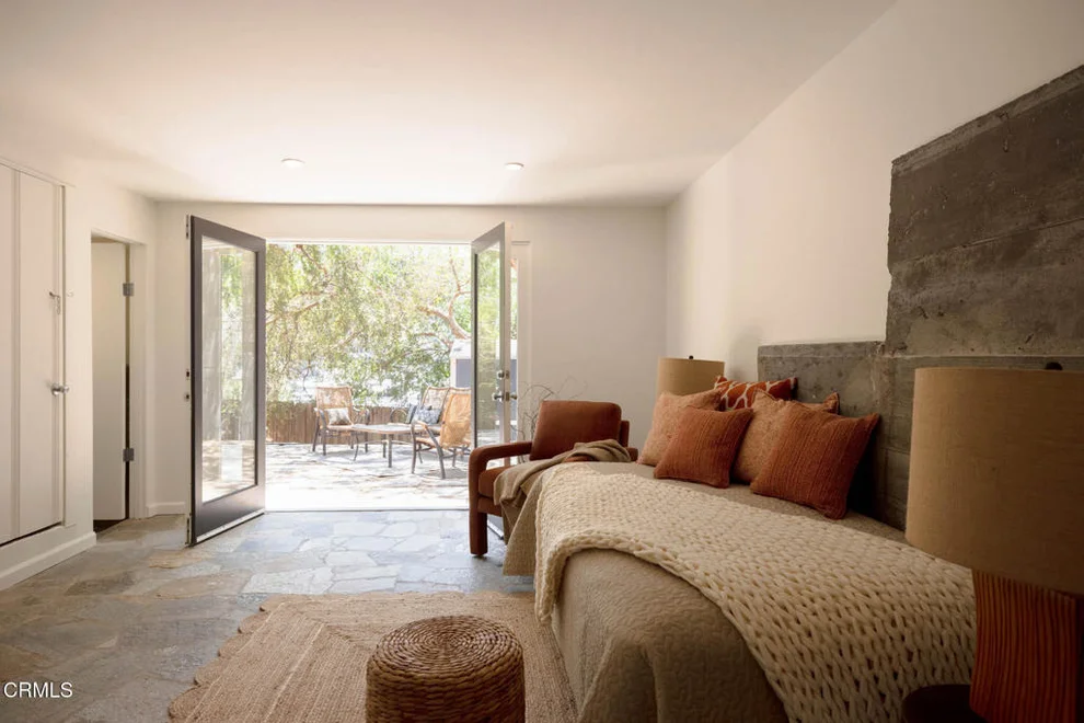 Unit for sale at 3836 De Longpre Avenue, Los Angeles, CA 90027