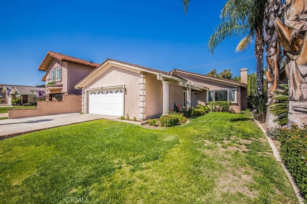 Unit for sale at 5557 E Edgemar Avenue, Anaheim Hills, CA 92807