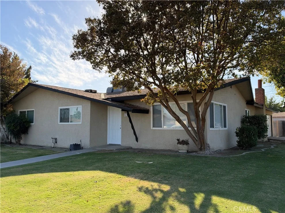 Unit for sale at 4213 Kenny Street, Bakersfield, CA 93307