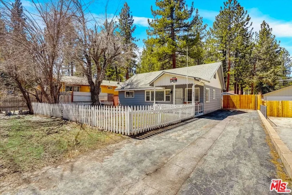 Unit for sale at 404 Oriole Drive, Big Bear, CA 92315