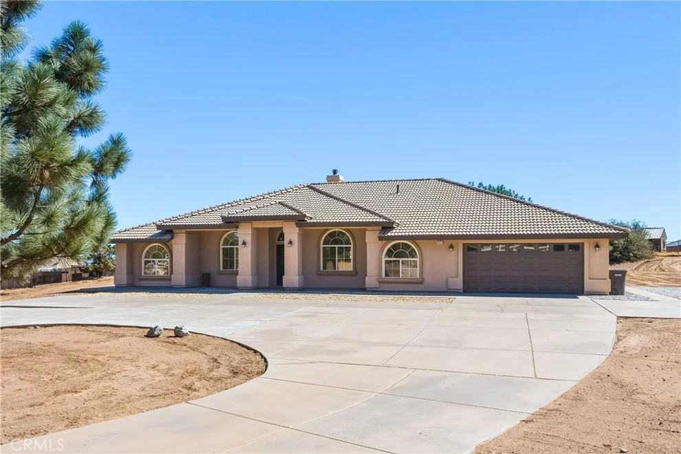 Unit for sale at 8423 Beaver, Phelan, CA 92371