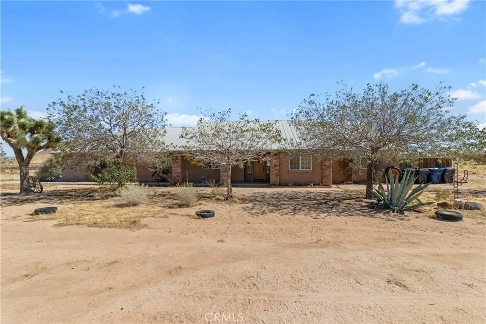 Unit for sale at 17150 Hacienda, California City, CA 93505