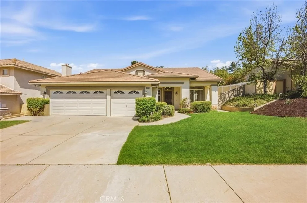 Unit for sale at 33460 Brushy Hollow, Yucaipa, CA 92399