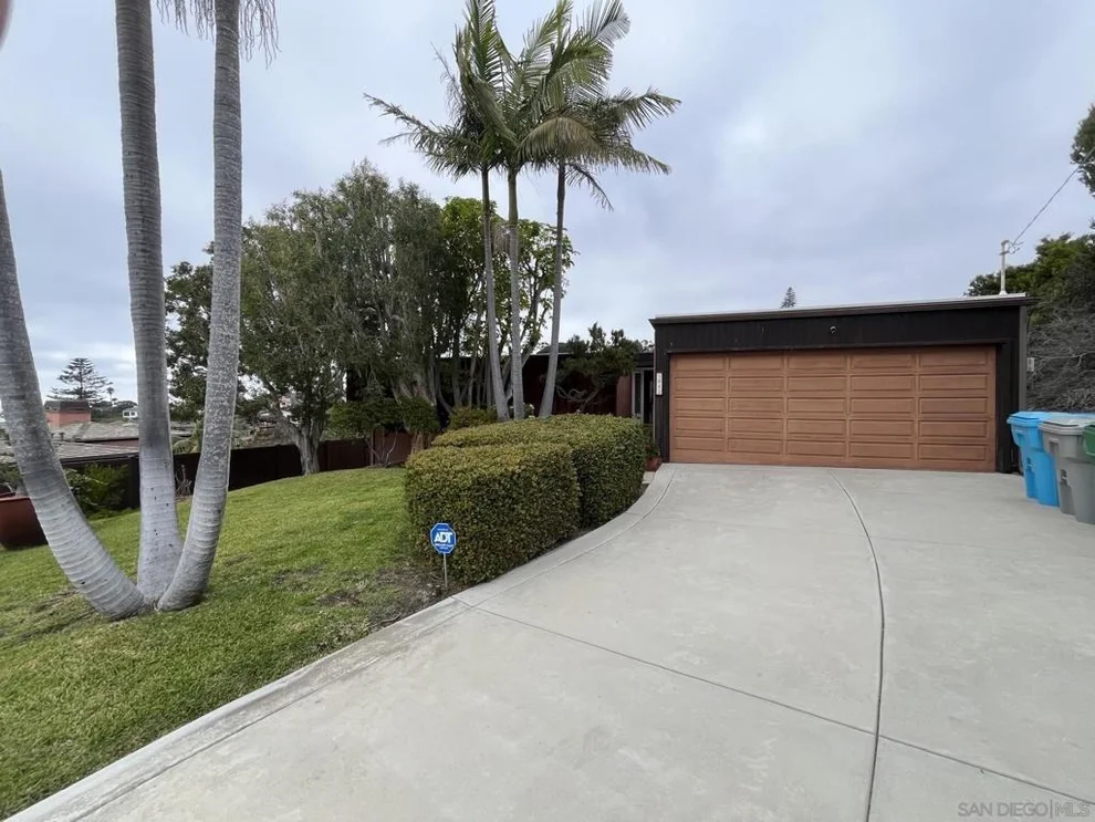 Unit for sale at 5943 La Jolla Corona Drive, La Jolla, CA 92037