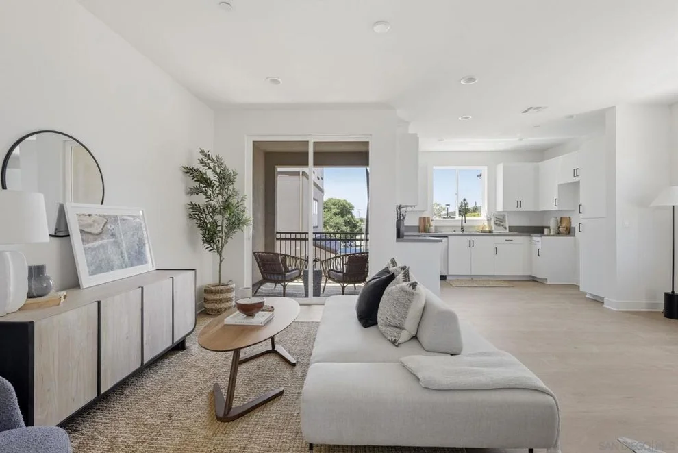Unit for sale at 400 Zoey Lane, San Marcos, CA 92069